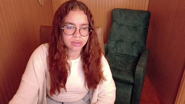 Greciaruiz  online show from February 14, 12:11 am