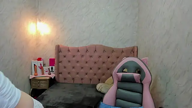 Lianngrace online show from December 22, 2:39 pm