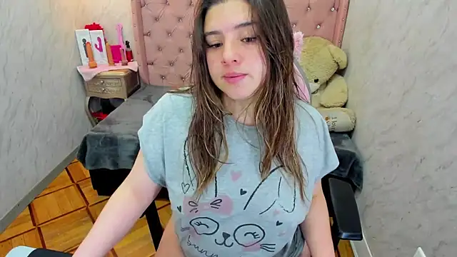 Lianngrace online show from March 19, 2:17 pm