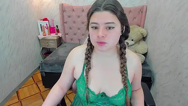 Snapshot of Lianngrace chatting on May 29, 3:18 pm Lianngrace online show from May 29, 3:18 pm
