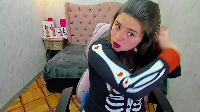 Snapshot of Lianngrace chatting on October 17, 2:19 pm Lianngrace online show from October 17, 2:19 pm