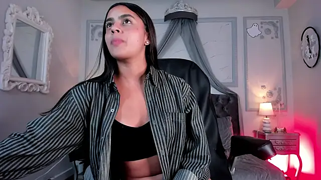 Bella walker  online show from October 21, 9:03 pm