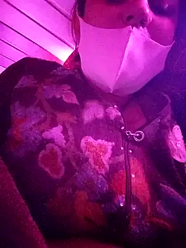 Snapshot of PPP_25 chatting on November 13, 10:46 pm PPP 25 online show from November 13, 10:46 pm