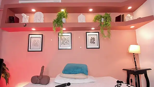 Snapshot of SofiaBennett_ chatting on November 19, 12:27 pm SofiaBennett online show from November 19, 12:27 pm