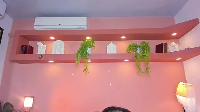 Snapshot of SofiaBennett_ chatting on November 5, 12:30 pm SofiaBennett online show from November 5, 12:30 pm