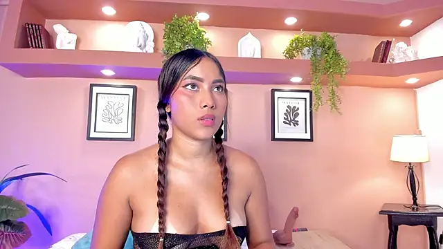 Snapshot of SofiaBennett_ chatting on March 4, 6:39 pm SofiaBennett online show from March 4, 6:39 pm