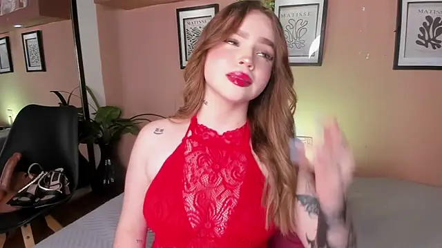 Snapshot of SabrinaWalker chatting on May 13, 7:32 pm SabrinaWalker online show from May 13, 7:32 pm