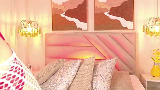 Snapshot of AmberHudson chatting on November 22, 1:54 pm AmberHudson online show from November 22, 1:54 pm