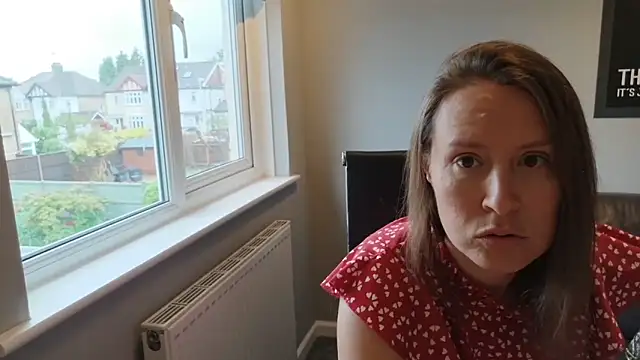 eatmypie69 online show from June 2, 8:47 am