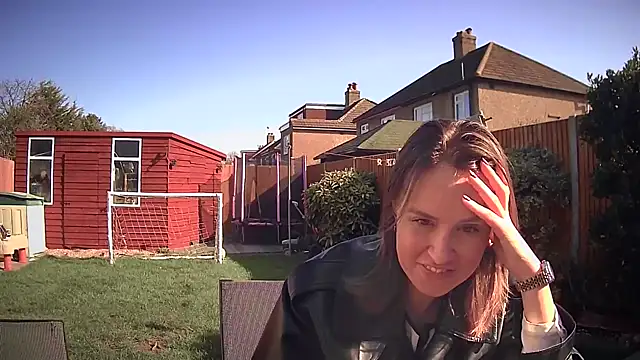 eatmypie69 online show from March 5, 11:51 am