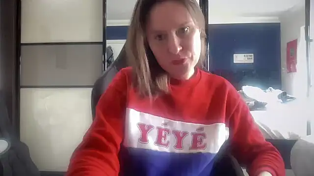 eatmypie69 online show from February 23, 9:43 am