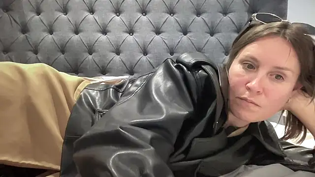 eatmypie69 online show from October 12, 7:15 pm