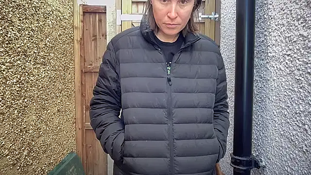 eatmypie69 online show from September 16, 8:48 am