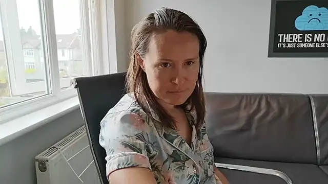 eatmypie69 online show from May 29, 10:10 am