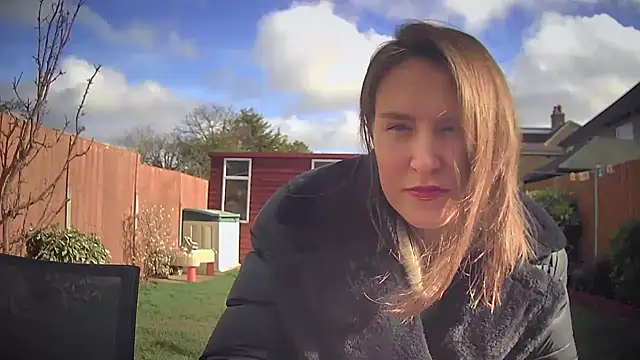 eatmypie69 online show from February 24, 10:27 am