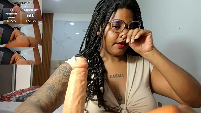 Snapshot of ZahraRose chatting on June 30, 8:42 pm ZahraRose online show from June 30, 8:42 pm
