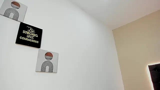 ZahraRose online show from October 27, 8:21 pm