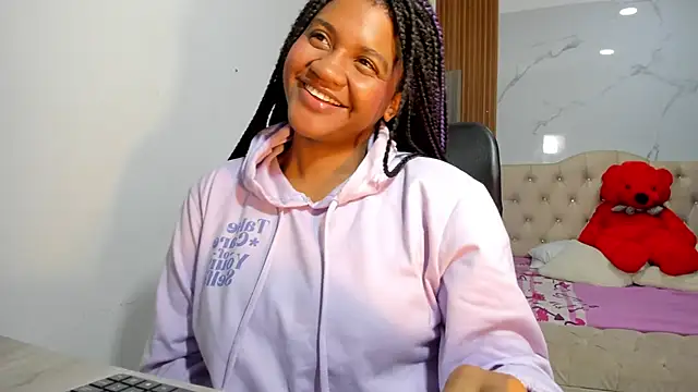 ZahraRose online show from December 20, 10:18 am