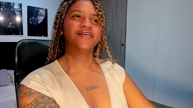 Snapshot of ZahraRose chatting on September 9, 8:40 pm ZahraRose online show from September 9, 8:40 pm