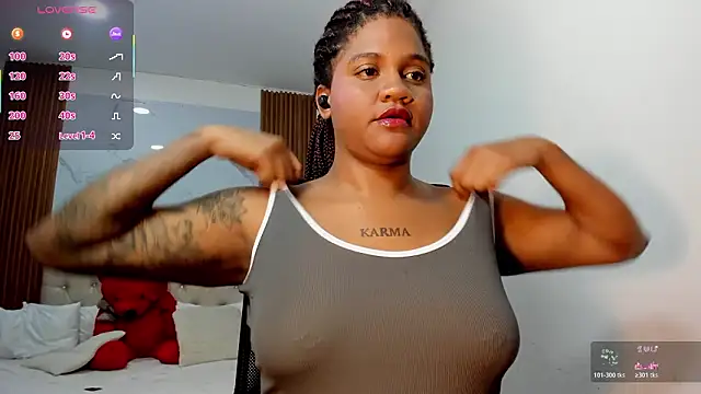 ZahraRose online show from March 9, 6:44 pm