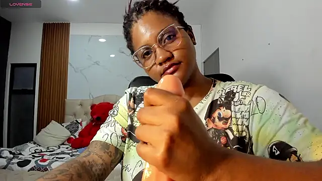 ZahraRose online show from March 19, 11:16 pm