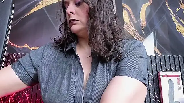 AmandaKovich online show from November 7, 7:18 pm