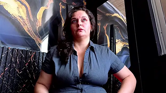AmandaKovich online show from June 13, 7:23 pm