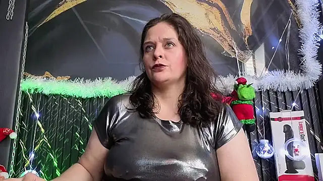 AmandaKovich online show from December 3, 7:24 pm