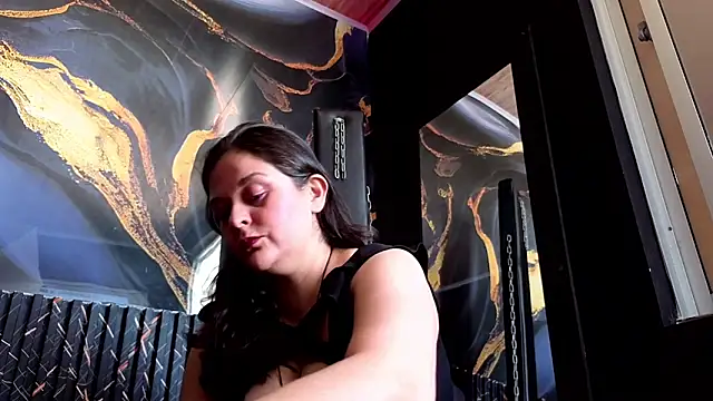 AmandaKovich online show from June 15, 7:46 pm