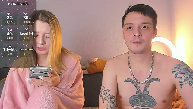 Snapshot of OnePunchGirl chatting on October 21, 2:27 pm OnePunchGirl online show from October 21, 2:27 pm