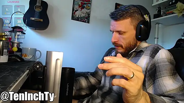 Snapshot of teninchty chatting on July 6, 6:21 pm teninchty online show from July 6, 6:21 pm