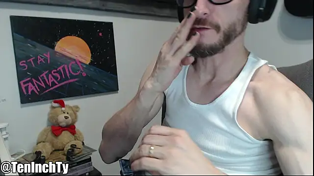 teninchty online show from December 17, 4:39 am