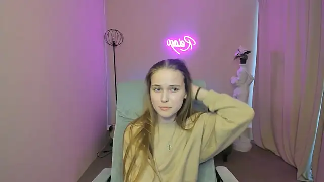 Snapshot of TaiteHankins chatting on February 14, 11:42 am TaiteHankins online show from February 14, 11:42 am