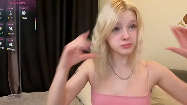 EdlaHewell online show from November 18, 1:10 am