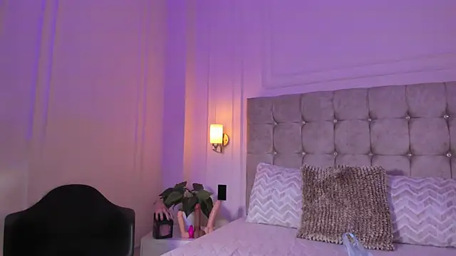 JasmineRoss 1 online show from October 28, 7:13 pm