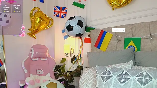 Snapshot of JasmineRoss_1 chatting on July 2, 7:09 pm JasmineRoss 1 online show from July 2, 7:09 pm
