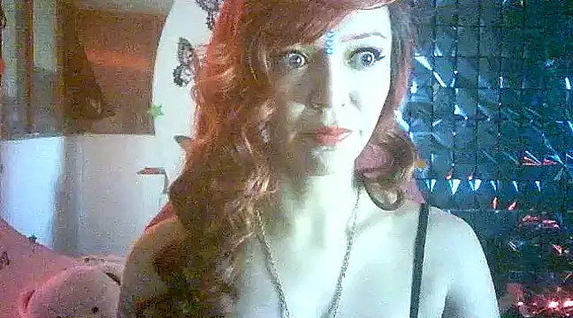 Snapshot of Meghan_sex777 chatting on February 19, 3:17 am Meghan sex777 online show from February 19, 3:17 am