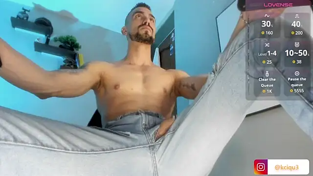 K cique online show from November 8, 10:24 pm