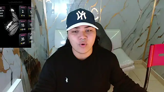 melany rouse18 online show from April 17, 1:25 pm