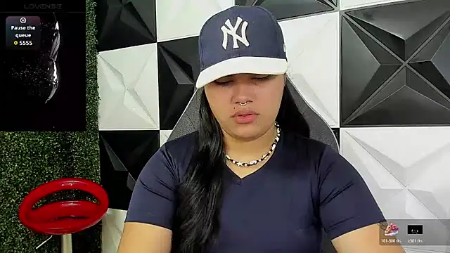 melany rouse18 online show from March 17, 12:46 am