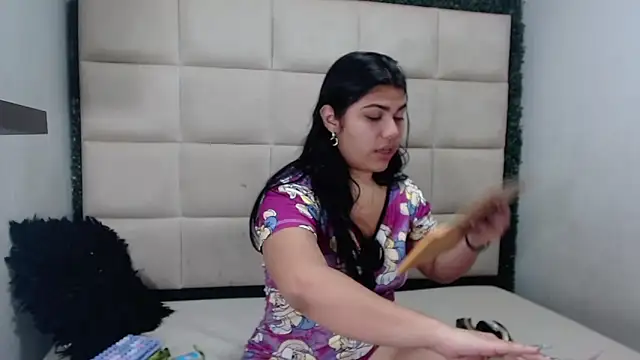 Snapshot of melany_rouse18 chatting on March 18, 3:12 am melany rouse18 online show from March 18, 3:12 am