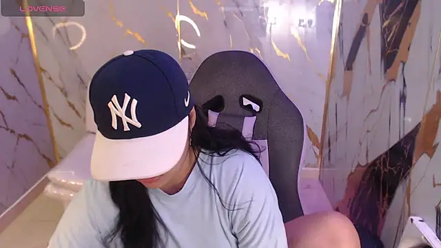 Snapshot of melany_rouse18 chatting on September 25, 2:34 pm melany rouse18 online show from September 25, 2:34 pm