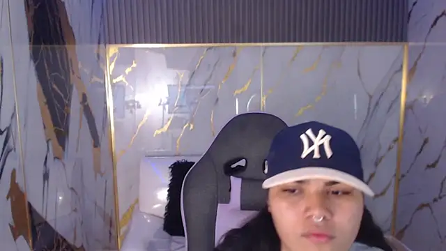 Snapshot of melany_rouse18 chatting on November 25, 1:11 pm melany rouse18 online show from November 25, 1:11 pm