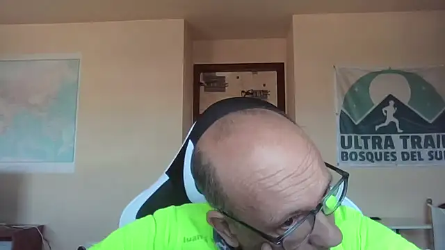 Snapshot of llopaco chatting on February 20, 11:56 am llopaco online show from February 20, 11:56 am