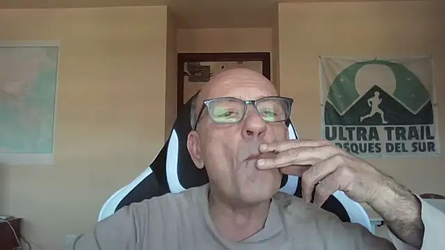 llopaco online show from April 26, 12:13 pm