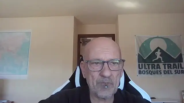 llopaco online show from April 1, 10:05 am