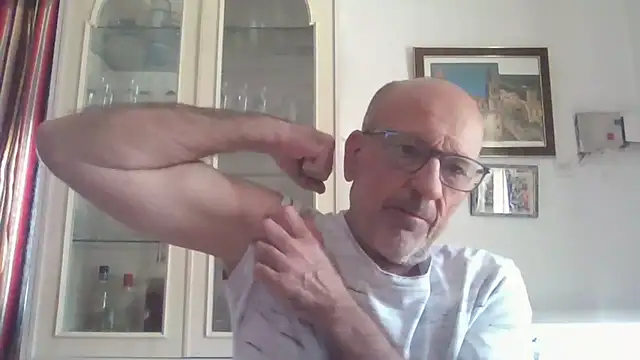 llopaco online show from October 7, 10:05 am