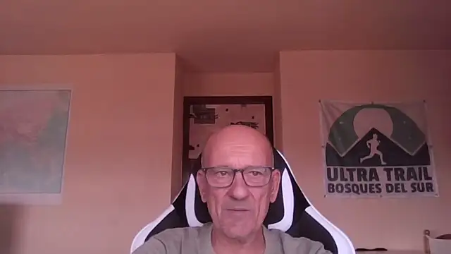 llopaco online show from November 1, 10:42 am