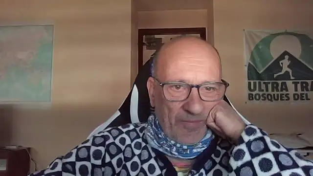 Snapshot of llopaco chatting on January 9, 12:56 pm llopaco online show from January 9, 12:56 pm