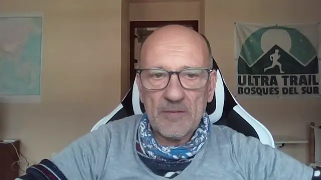 Snapshot of llopaco chatting on February 11, 1:33 pm llopaco online show from February 11, 1:33 pm